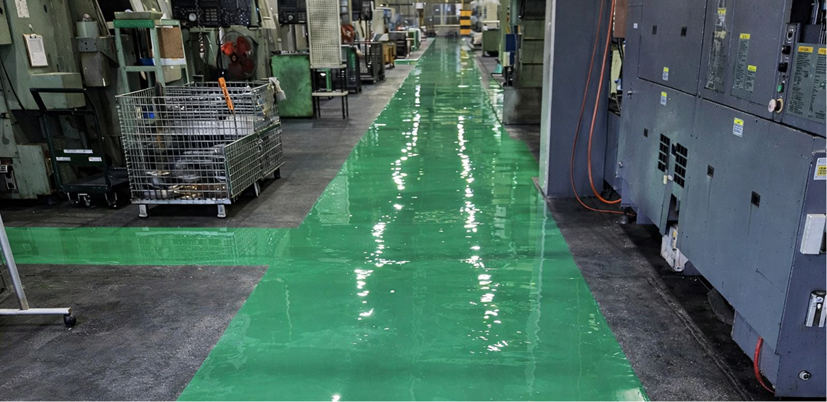 工場内の床補修